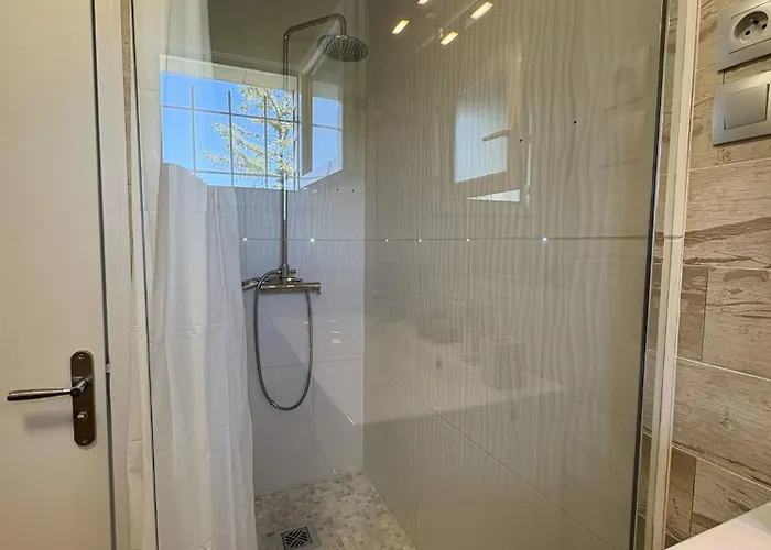 Holiday home Maison Proche Du Zenith A Clermont Ferrand Sud La Roche-Blanche (Puy-de-Dome)