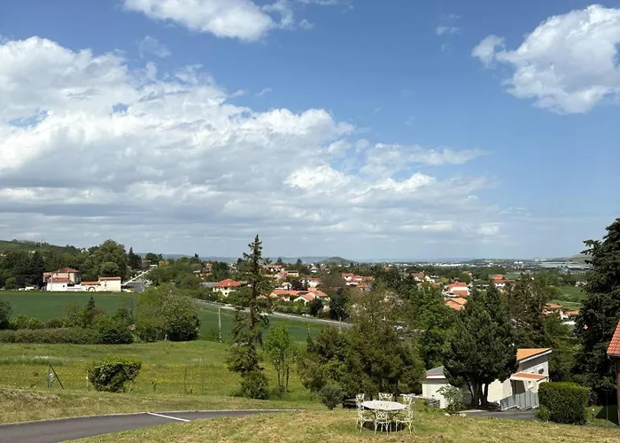 Maison Proche Du Zenith A Clermont Ferrand Sud Holiday home *